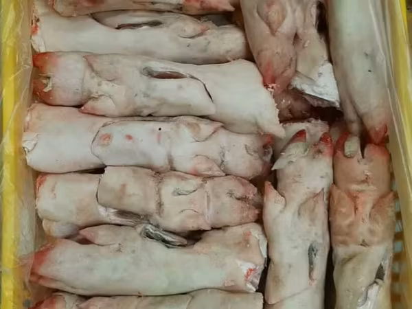 Свинина ноги задние/передние нейма