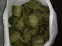 Vindem furaj granulat pentru chinchilla si nisip tratat. — 1-сурет